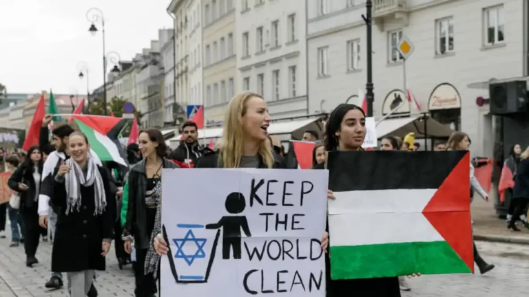 antisemitismo pacifista