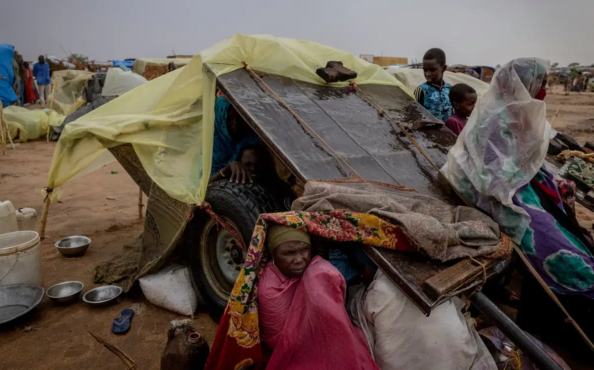 Sudan campo profughi André sotto pioggia