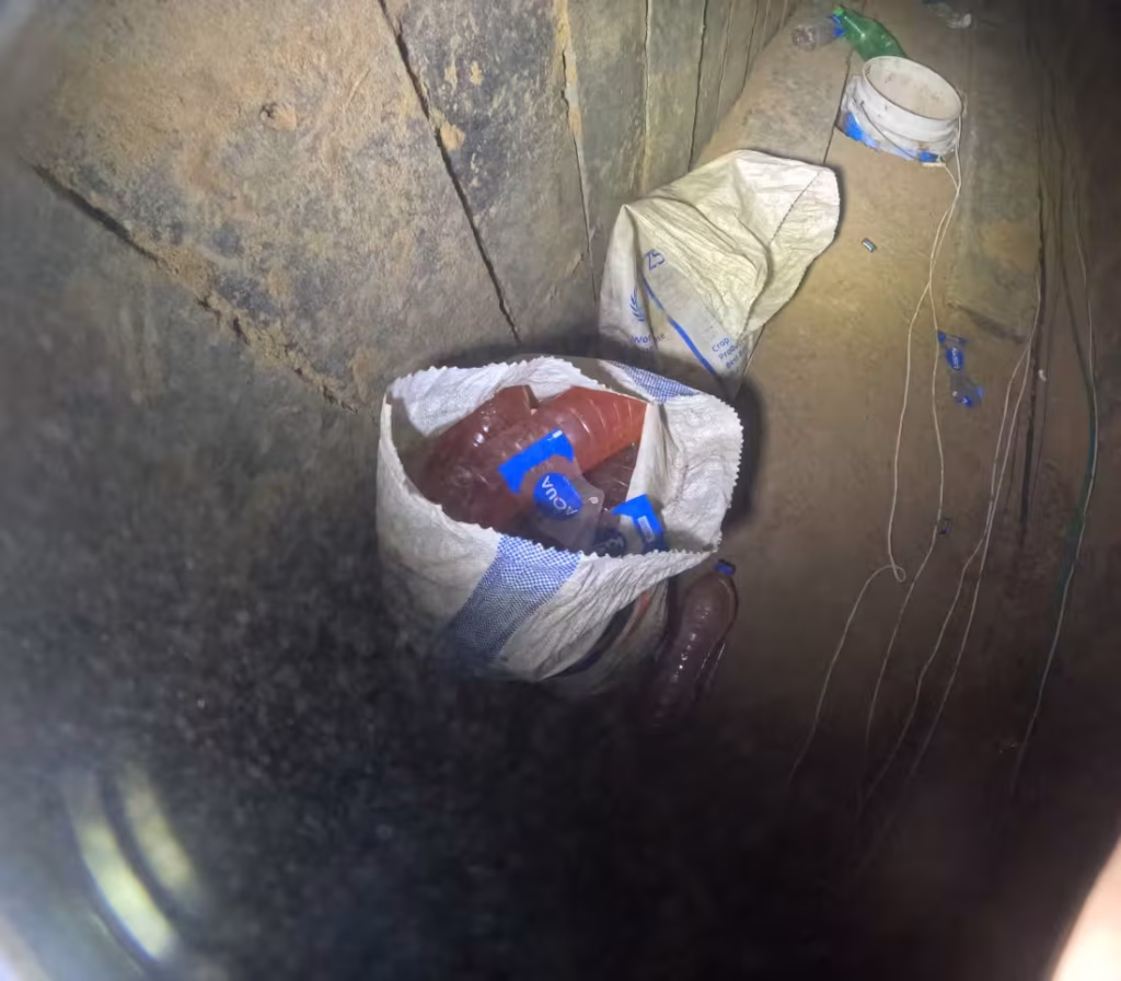 Ostaggi di Hamas tenuti come animali. L'IDF diffonde il video del tunnel dell'inferno 2 tunnel ostaggi di hamas