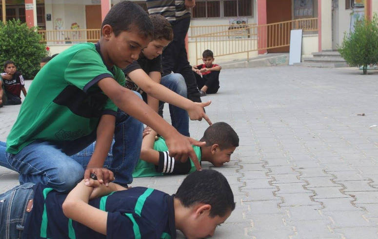 La UNRWA spiegata agli Stati Uniti e al resto del mondo 2 bambini soldato di allah 1