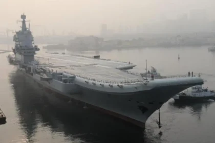 marina cinese la portaerei Shandong