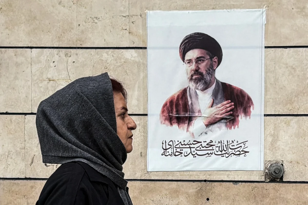 la guida suprema in iran subordinata alle guardie rivoluzionarie