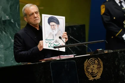 Masoud Pezeshkian presidente dell'Iran parla alle Nazioni Unite